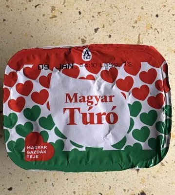 Magyar tégelyes túró